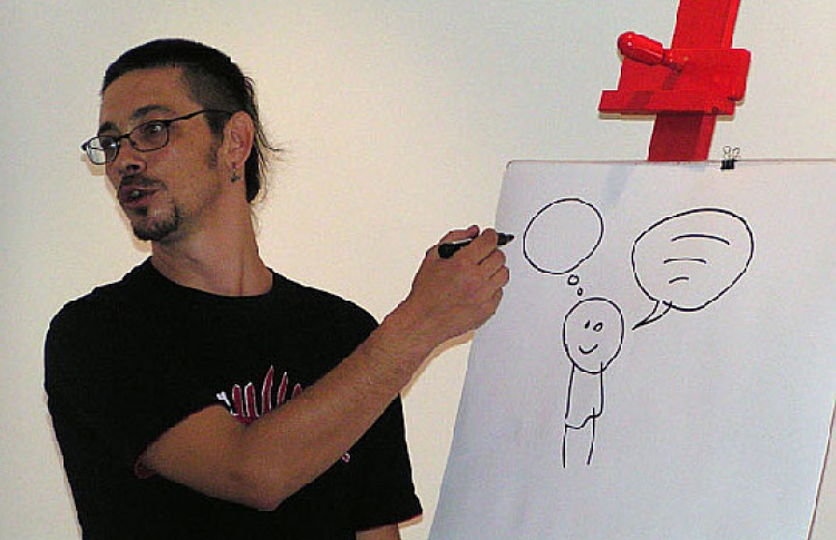 Умер российский мультипликатор и автор комиксов Хихус