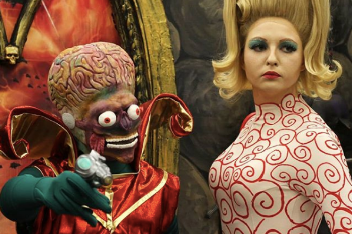 В Петербурге проходит фестиваль фантастики «Старкон». 15 фотографий участников — в костюмах «Мстителей», марсиан и джедаев