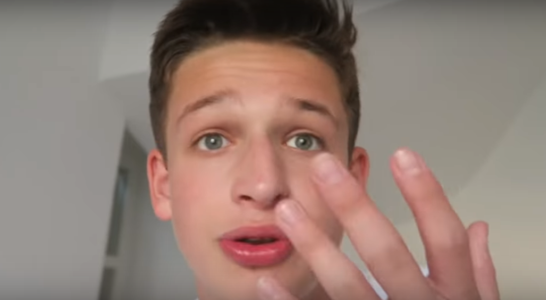 Английский блогер, записавший ролик про 10 мифов о России, рассказал, что российский болельщик подарил ему билет на полуфинал Англия — Хорватия