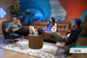 «Зенит» показал шоу, где Шнуров, Варламов и Лебедев сравнили Петербург и Москву. В соцсетях программу раскритиковали, а ведущая назвала участие в ней ошибкой