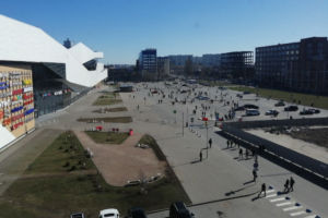 В Петербурге эвакуируют Эрмитаж, Росреестр, отделения Пенсионного фонда, торговые центры и «Макдональдсы»