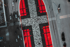 На стрит-арте Покраса Лампаса в Екатеринбурге  уберут очертания креста. Против работы выступали православные активисты