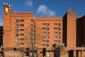 Главный санитарный врач Петербурга вновь подал в суд на девушку, сбежавшую из-под коронавирусного карантина. Обновлено