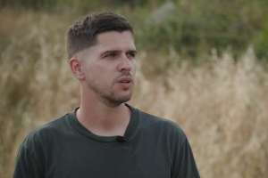 Дудь выпустил интервью с блогером Русланом Усачевым. Он рассказал об отъезде из России, отношении к Путину и круизе на Северный полюс