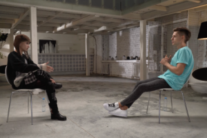 Дудь поговорил с музыкантом Славой Мэрлоу — о жизни в Мурине, депрессии и популярности в 21 год