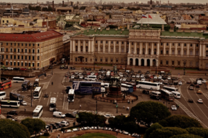 Власти Петербурга объявили тендер на отслеживание перемещения жителей и туристов через сим-карты. Такую технологию уже используют в Москве