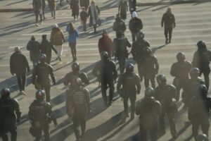 Петербуржец заявил, что его задержали как участника антивоенной акции, когда он шел домой. Обновлено