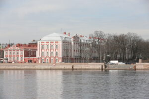 СПбГУ разрабатывает аналог системы SWIFT. Это будет децентрализованный сервис на основе блокчейн-технологий