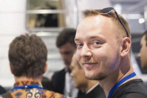 Ивана Сафронова приговорили к 22 годам колонии по обвинению в госизмене. Вот что нужно знать о его деле