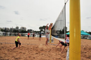 Где в Петербурге заняться спортом на свежем воздухе и сколько это стоит? Вот шесть вариантов: от стритбола до гольфа