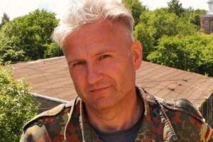 Олегу Белоусова дважды выносили дисциплинарное взыскание в колонии — за бритву и трусы