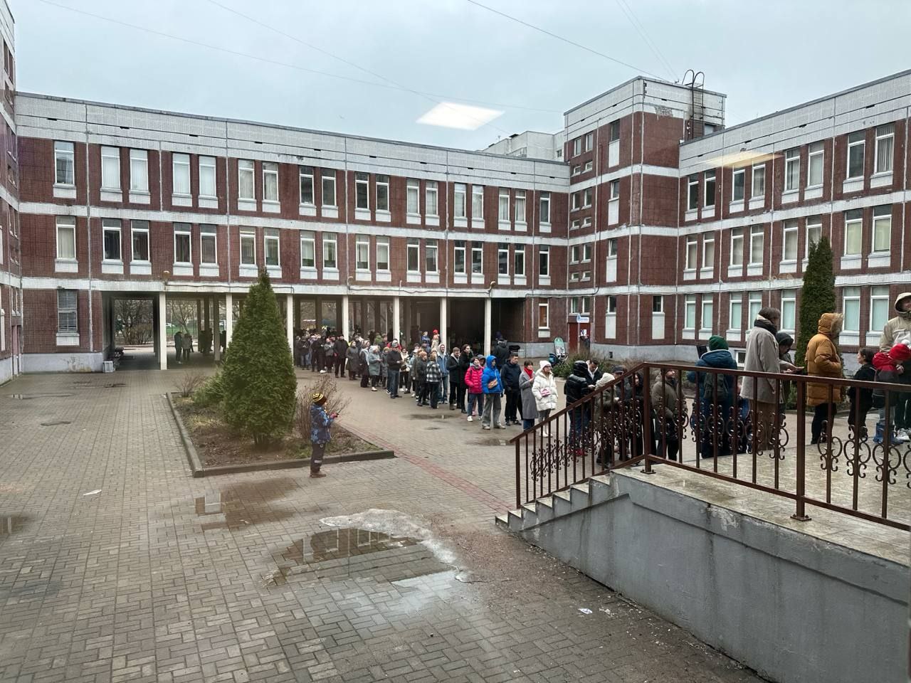 Фото: «Бумага», читатели «Бумаги»