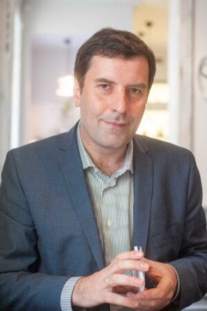 Умер исследователь Бродского Денис Ахапкин. Что почитать, посмотреть и послушать из его работ и выступлений