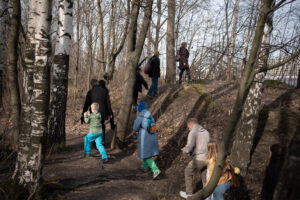 «Это будущее, которое сейчас спилят». Как петербуржцы уже пять лет защищают «Заросли» — парк хотят уничтожит ради трассы за 10 миллиардов