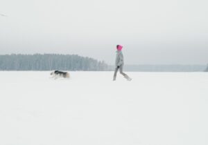 «Привет, пап!» Александры Крецан — фильм о терапевтичном путешествии в тяжелое детство. Как он получился и повлиял на героиню