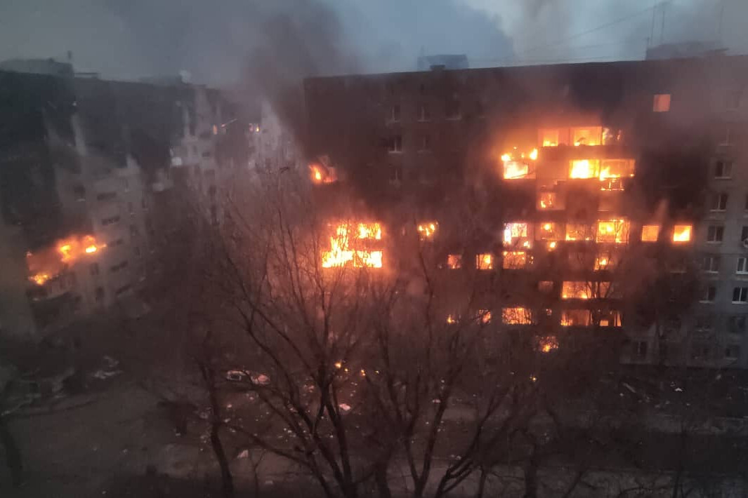 Металлургов, 81 после атаки. На его месте построили один из домов ЖК.