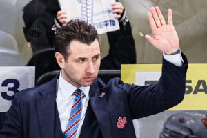 Роман Ротенберг — главный мем российского хоккея. А СКА при нем вылетел в первом-же раунде плей-офф. Как так вышло?