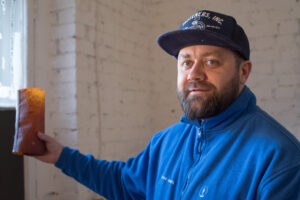 Можно ли сделать абажур из хурмы? Основатель «Переработкинской» Александр Широбоков рассказал, почему закрыл популярный экоцентр и как экспериментирует с органикой