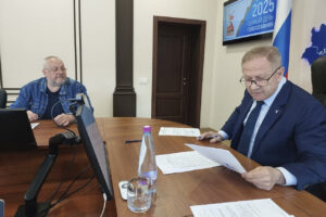 На выборы губернатора Ленобласти заявились девять человек. Рассказываем о противнице мусорных полигонов из Колтушей, депутате из Магадана, постоянном авторе вопросов для Путина и других соперниках Дрозденко