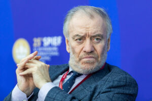 «Отмена» Гергиева закончилась? Рассказываем, как западные театры при громких заявлениях три года дают площадку артистам Мариинского и Большого театров