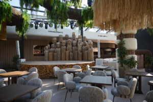 Посвященное Балабанову бистро, веганское кафе с «вампирскими балами» и еще 7 новых заведений Петербурга