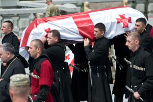 Какие ритуалы сопровождают смерть в Грузии? Рассказываем о традициях прощания, похорон и поминок