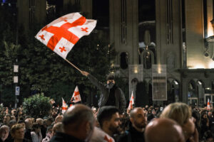 «Протест умирает», почти все лидеры в тюрьме. Путь грузинской оппозиции за год акций — разбор Paper Kartuli