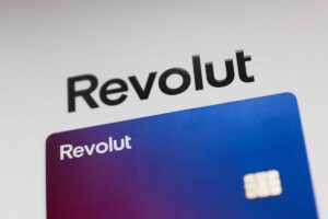 Revolut больше не принимает грузинские банковские карты