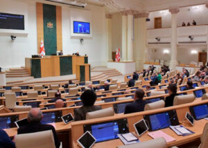 Штраф до 20 тысяч грозит компаниям, осуществляющим политическую деятельность